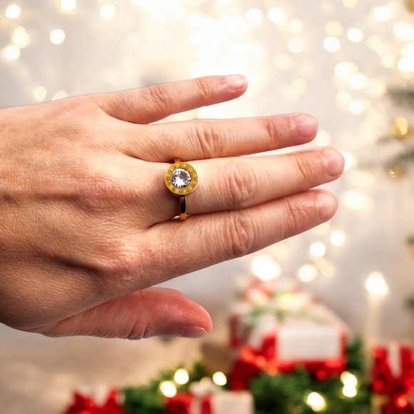 Zirconia round Gold Stainless Steel Ring, size 6 - Picture 6 of 6